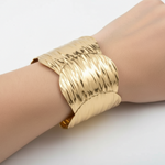 HAMMERED CUFF BRACELET-