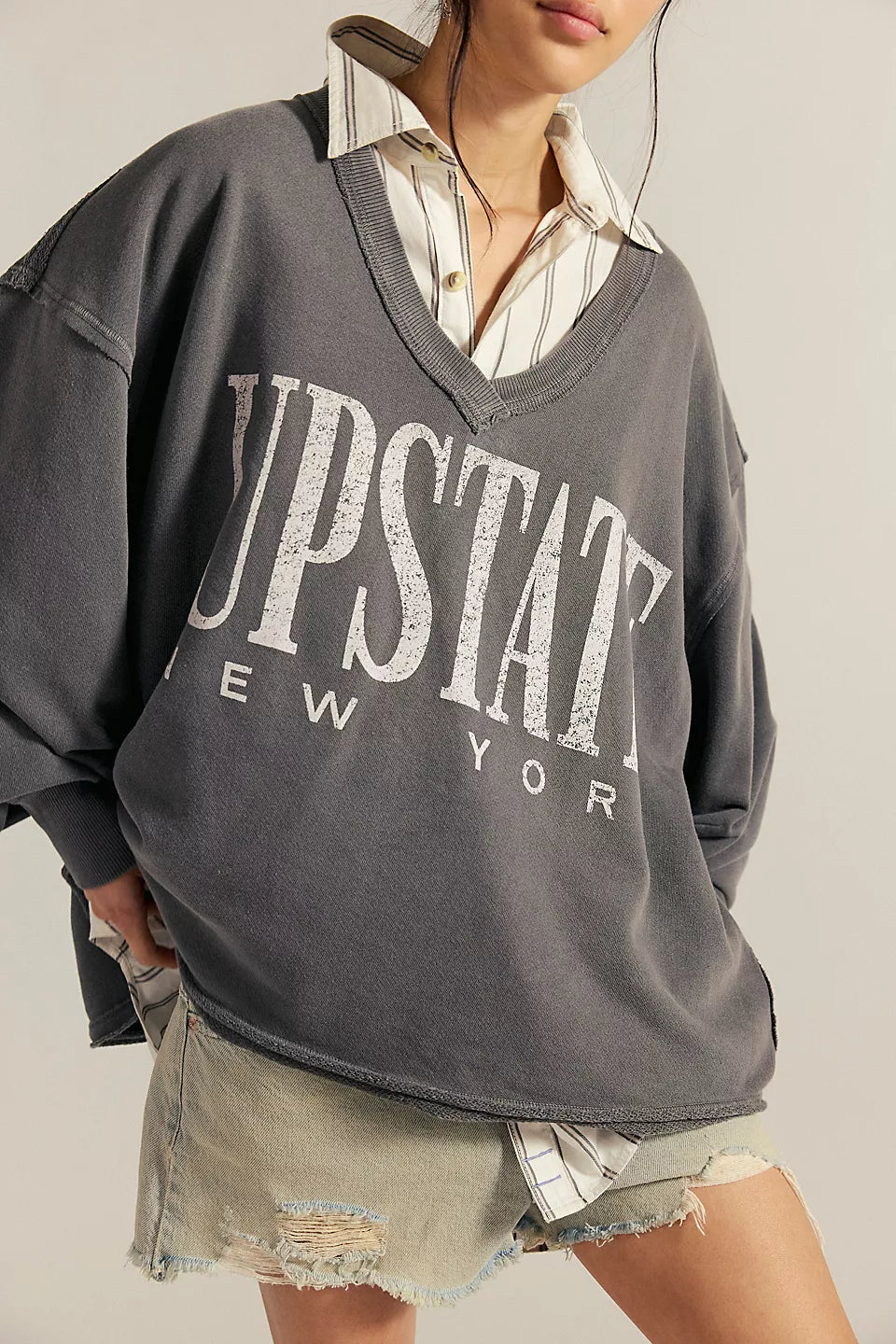 VENICE VNECK PULLOVER - WASHED BLACK COMBO