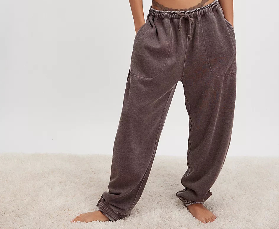 SLOW IT DOWN JOGGER - FRENCH TOAST