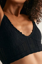 HEIRLOOM SEAMLESS BRALETTES- BLACK