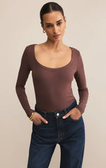 SECOND SKIN SCOOP NECK TOP