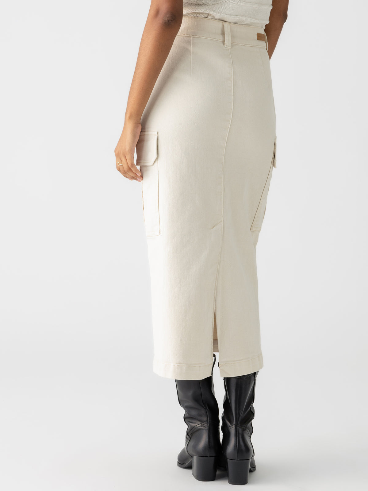 ESSENTIAL CARGO STANDARD RISE SKIRT FRENCH VANILLA