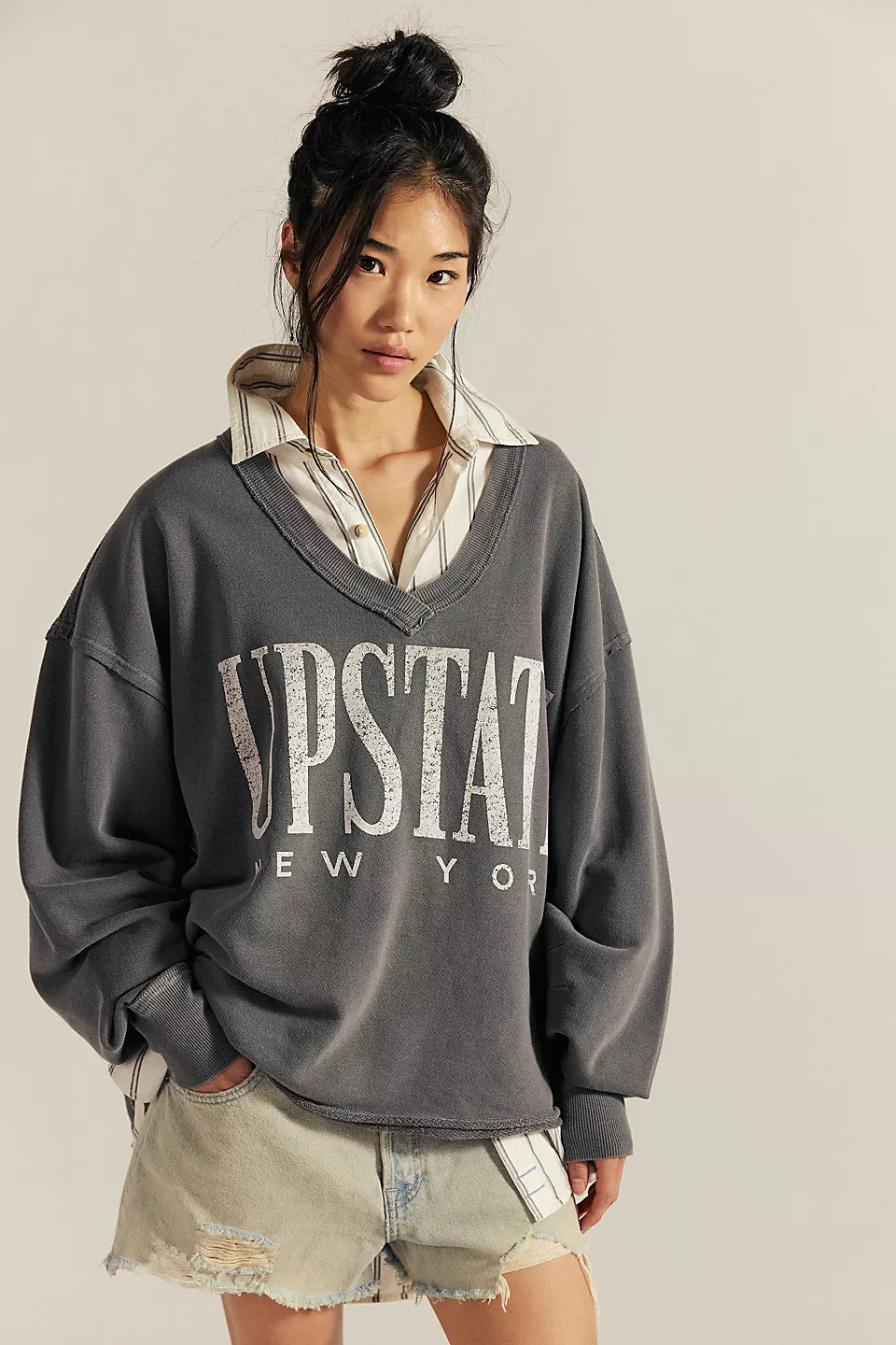 VENICE VNECK PULLOVER - WASHED BLACK COMBO