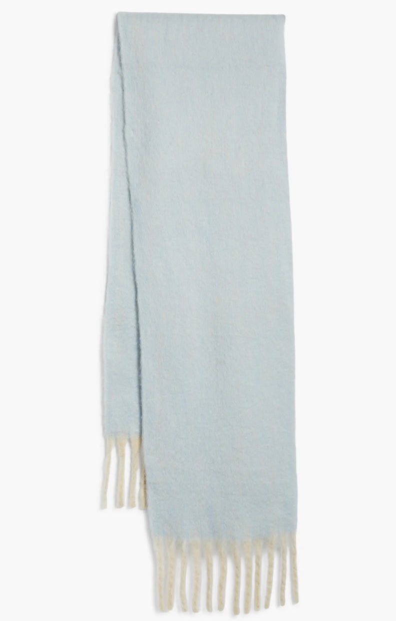 WINTER CHILL BLANKET SCARF - BLUE