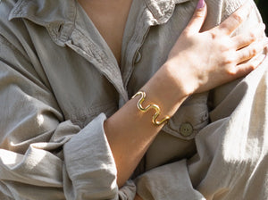 LOOP CUFF