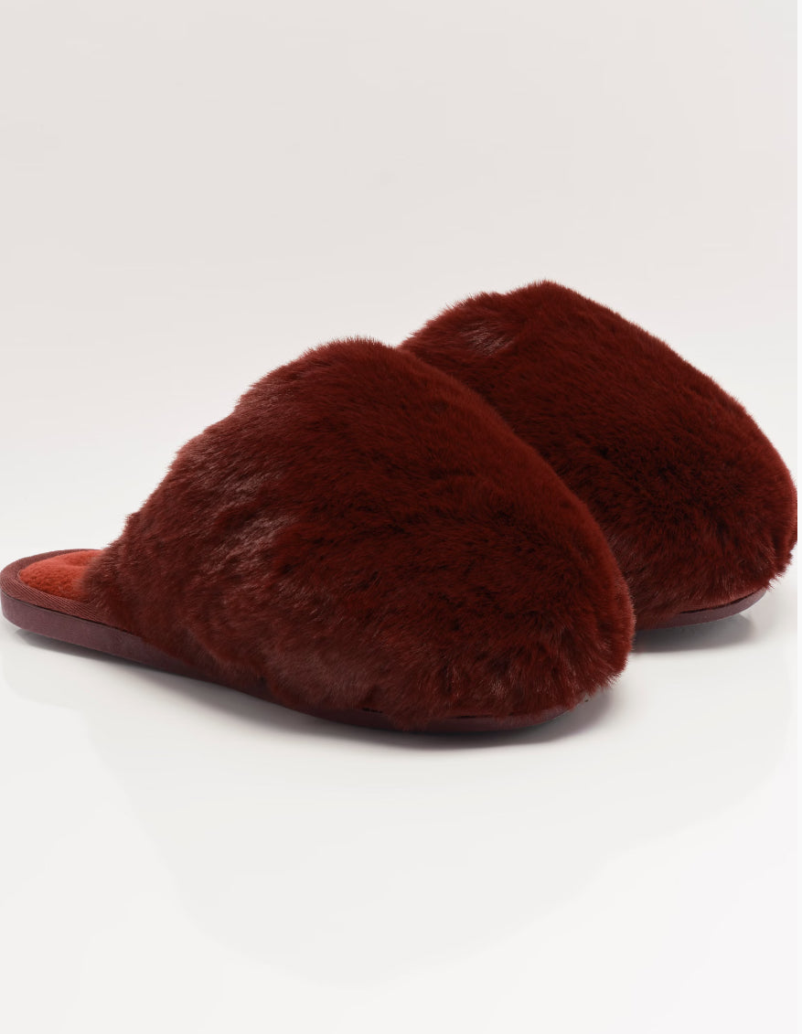 SNOWBALL SLIPPER-CABERNET FAUX FUR