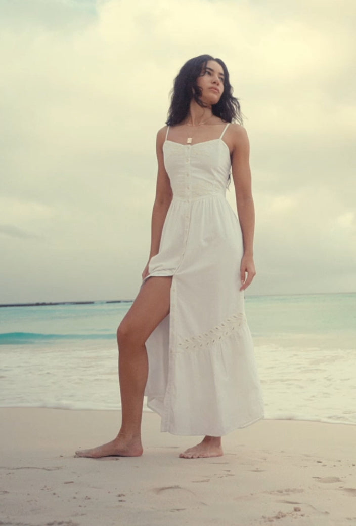 CITADELLE EMBROIDERED LINEN MAXI DRESS FLAIR ON 3RD CITADELLE EMBROIDERED LINEN MAXI DRESS FLAIR ON 3RD