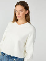 EASY BREEZY VNECK SWEATER - MILK