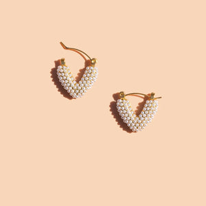 MINI PEARL DOT V-HOOPS