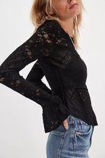 LACE LAYERING LONG SLEEVE-BLACK