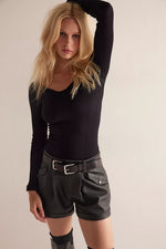 SLEEK RIB LAYERING TOP-BLACK