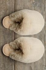 SNOWBALL SLIPPER-TAUPE FAUX FUR