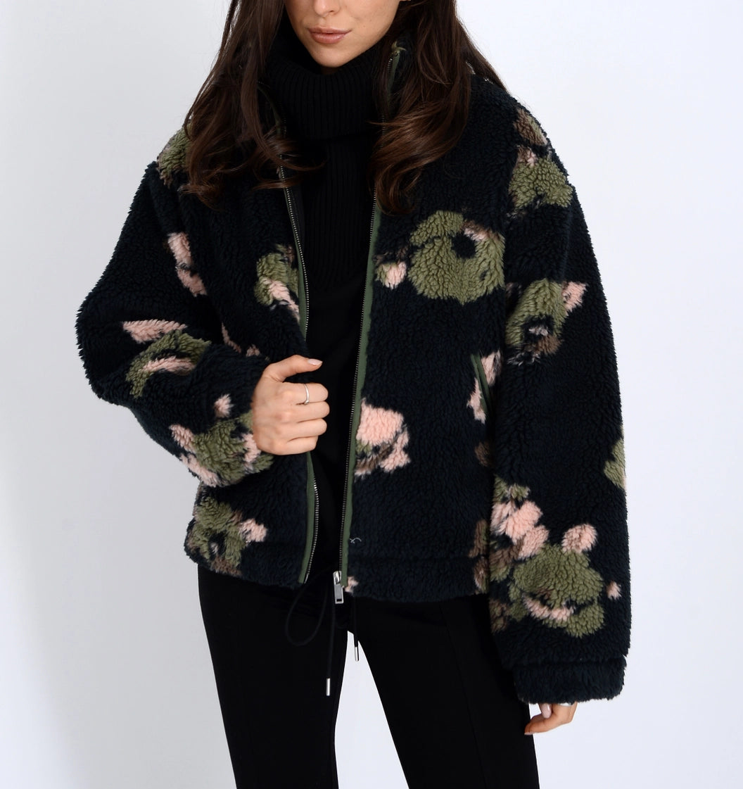 SHERPA JACKET-BLACK MULTI PRINT