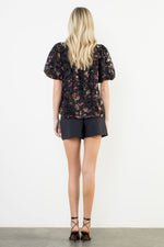 PUFF SLEEVE TOP W/VELVET PRINT
