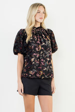 PUFF SLEEVE TOP W/VELVET PRINT