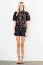 PUFF SLEEVE TOP W/VELVET PRINT