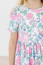 HYDRANGEA SHORT SLEEVE POCKET TWIRL DRESS