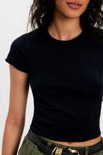 PROTAGONIST CROPPED TEE-BLACK