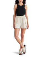 GAELLE SHORTS - IVORY