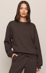 Z SUPPLY Boyfriend Sweatshirt in Cocoa Bean, oversized dark brown crew neck fleece pullover, front view on model